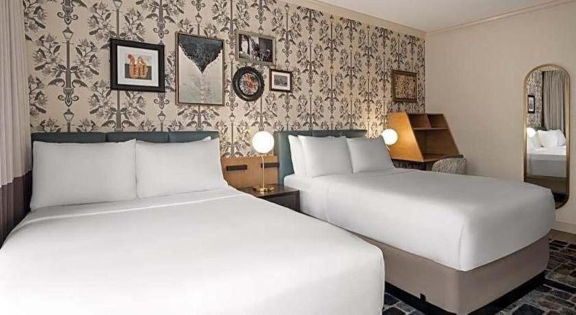 Royal St. Charles Hotel New Orleans Buitenkant foto