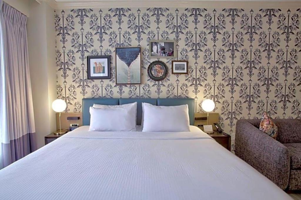 Royal St. Charles Hotel New Orleans Buitenkant foto